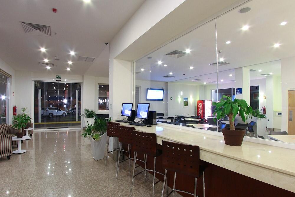 One Guadalajara Periferico Norte Jacotepec Ngoại thất bức ảnh