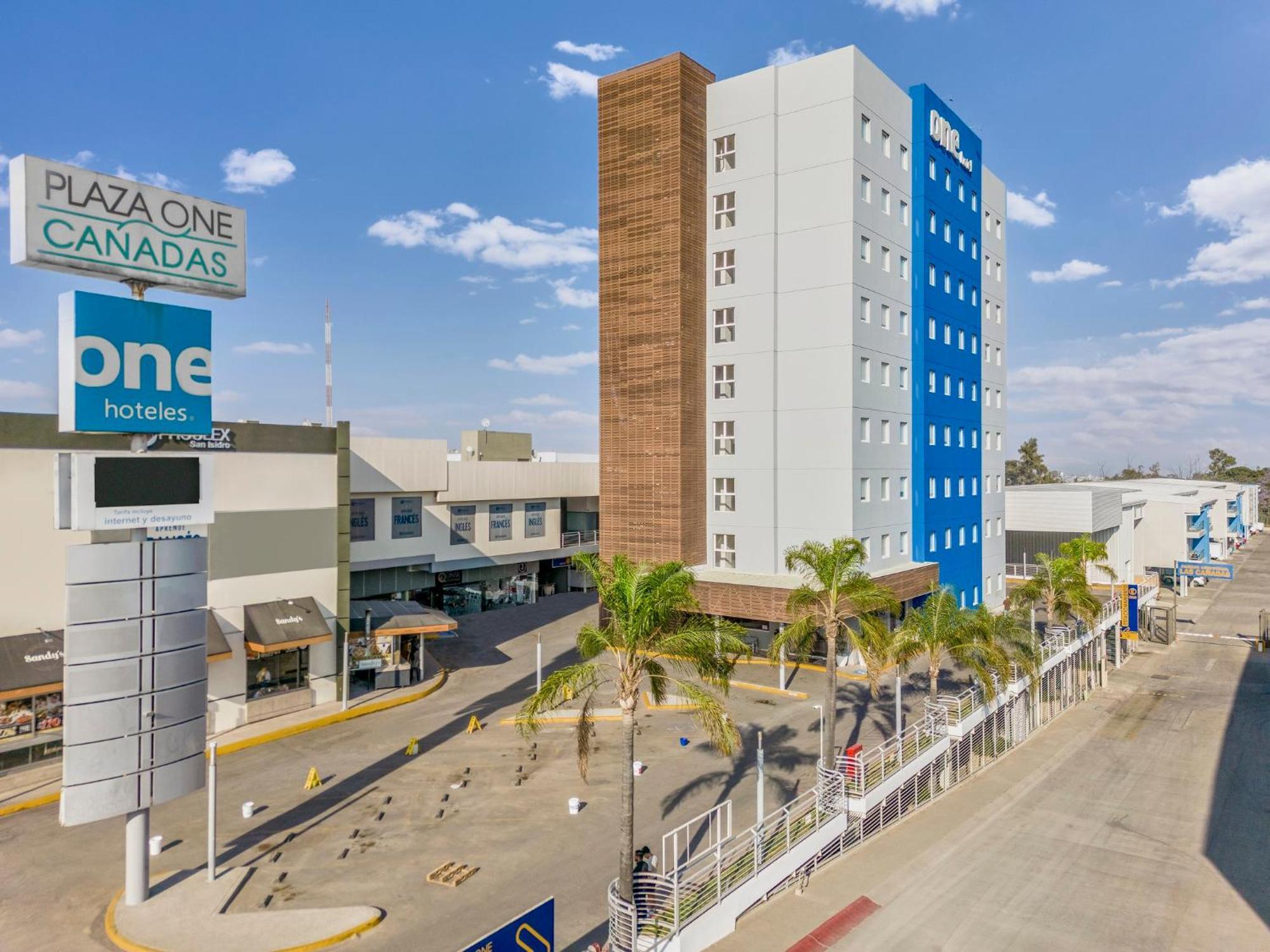 One Guadalajara Periferico Norte Jacotepec Ngoại thất bức ảnh